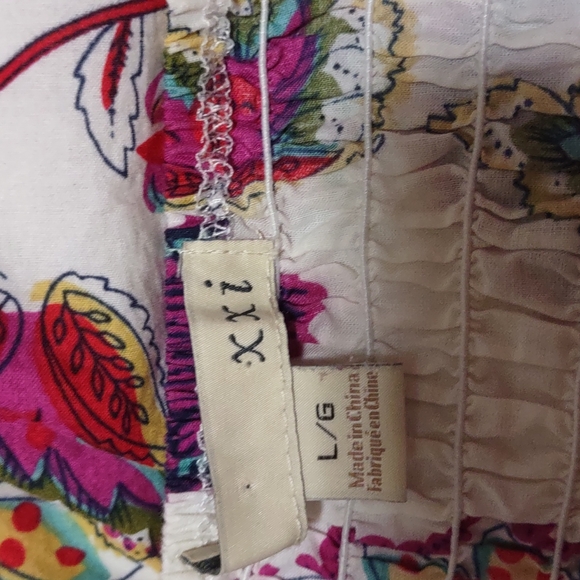 Cute little sundress, sizes L. - Picture 4 of 4